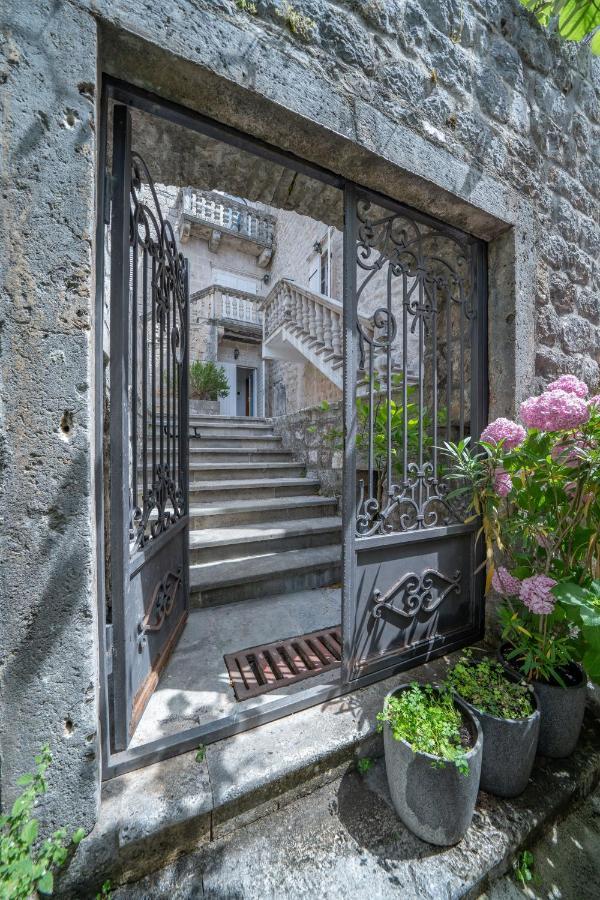 Villa Burovic ペラスト エクステリア 写真
